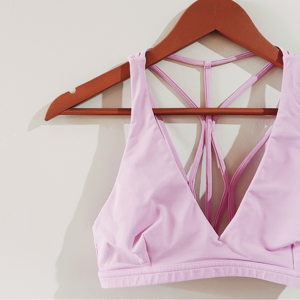 lululemon | raise the barre bra in candy pink (2017) ↷